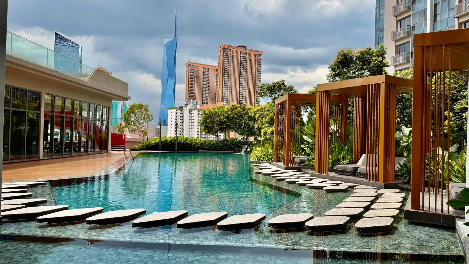 Core Residence Trx By Dynamic Suites Kuala Lumpur Apartment