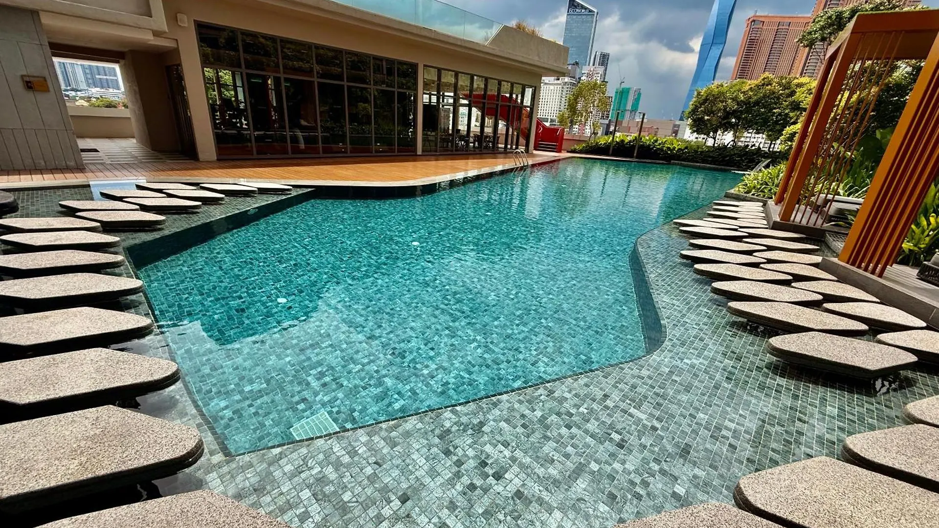 Apartment Core Residence Trx By Dynamic Suites Kuala Lumpur Malaysia