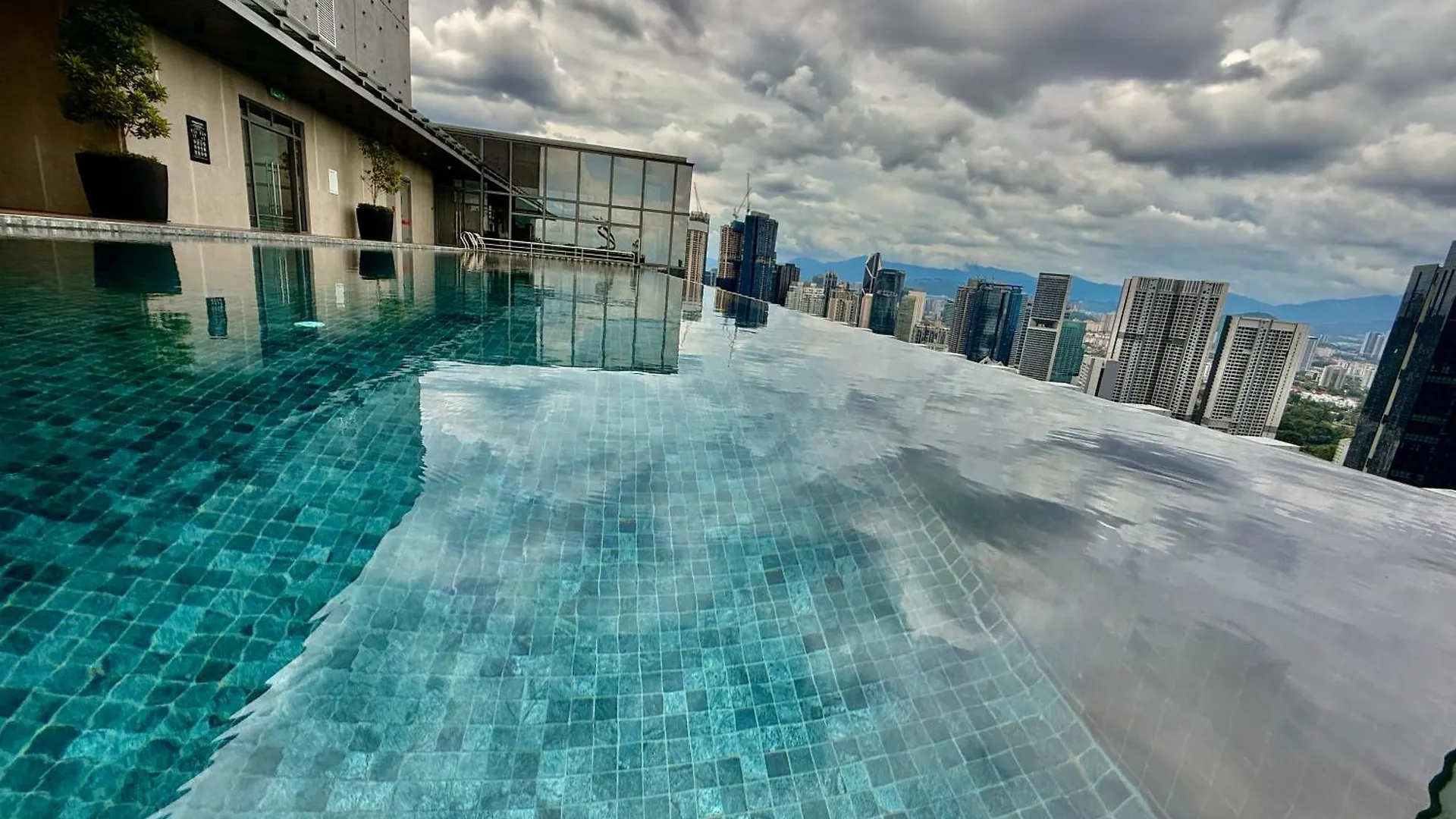 Core Residence Trx By Dynamic Suites Kuala Lumpur Malaysia